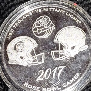 2017 USC vs. Penn State commemorative Rose bowl coin